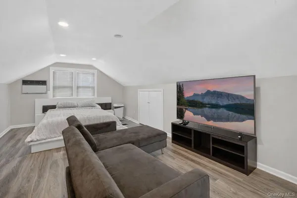 $1,300,000 | 118 Third Avenue, Pelham, NY 10803