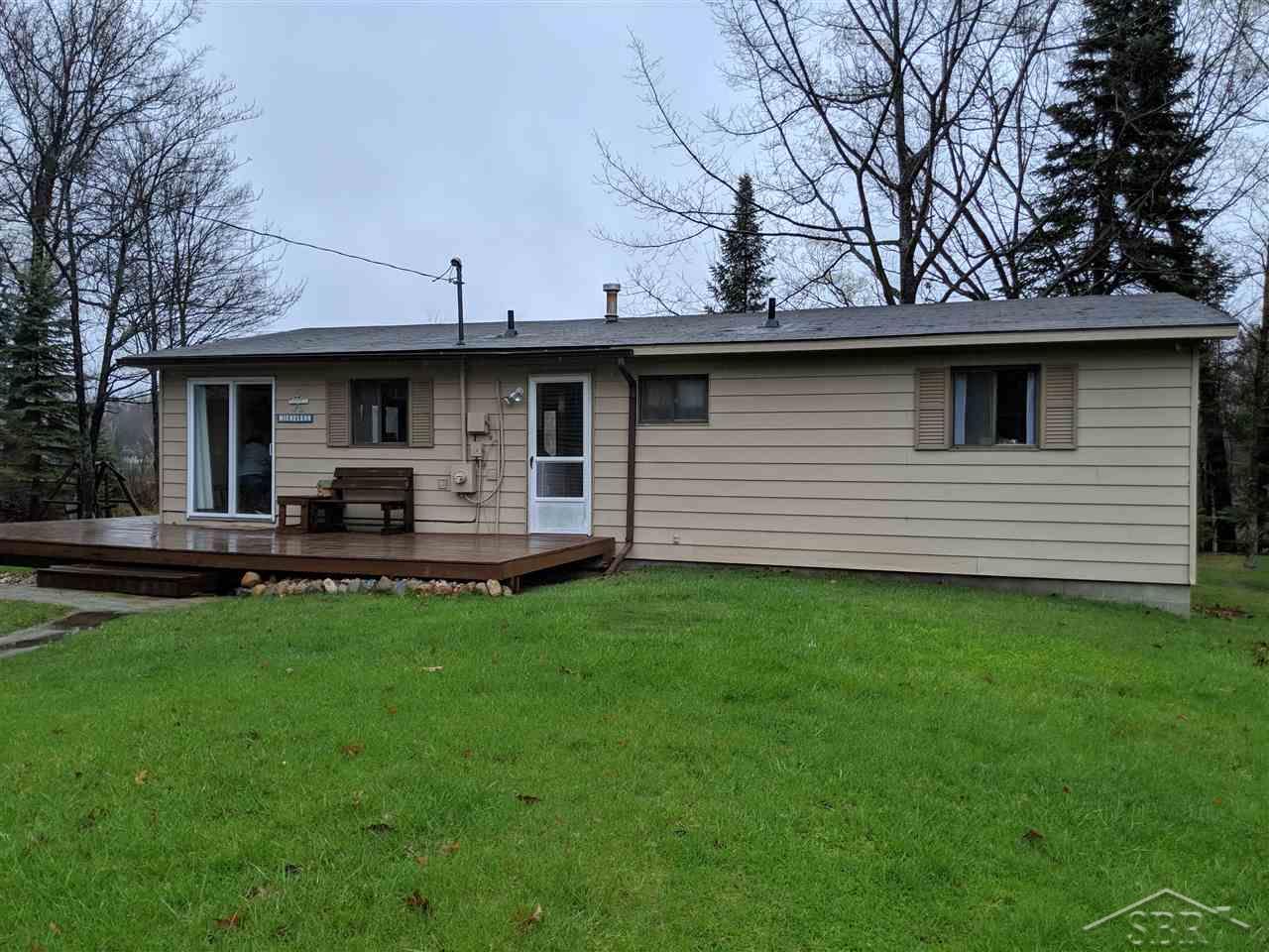 744 Rivers Terrace Gladwin, MI 48624 - Photo 18 of 34 31378441-17.JPG