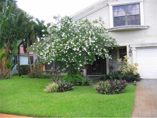 693 Connestee Road West Palm Beach, FL 33413 - Photo 1 of 17 Additional Photo