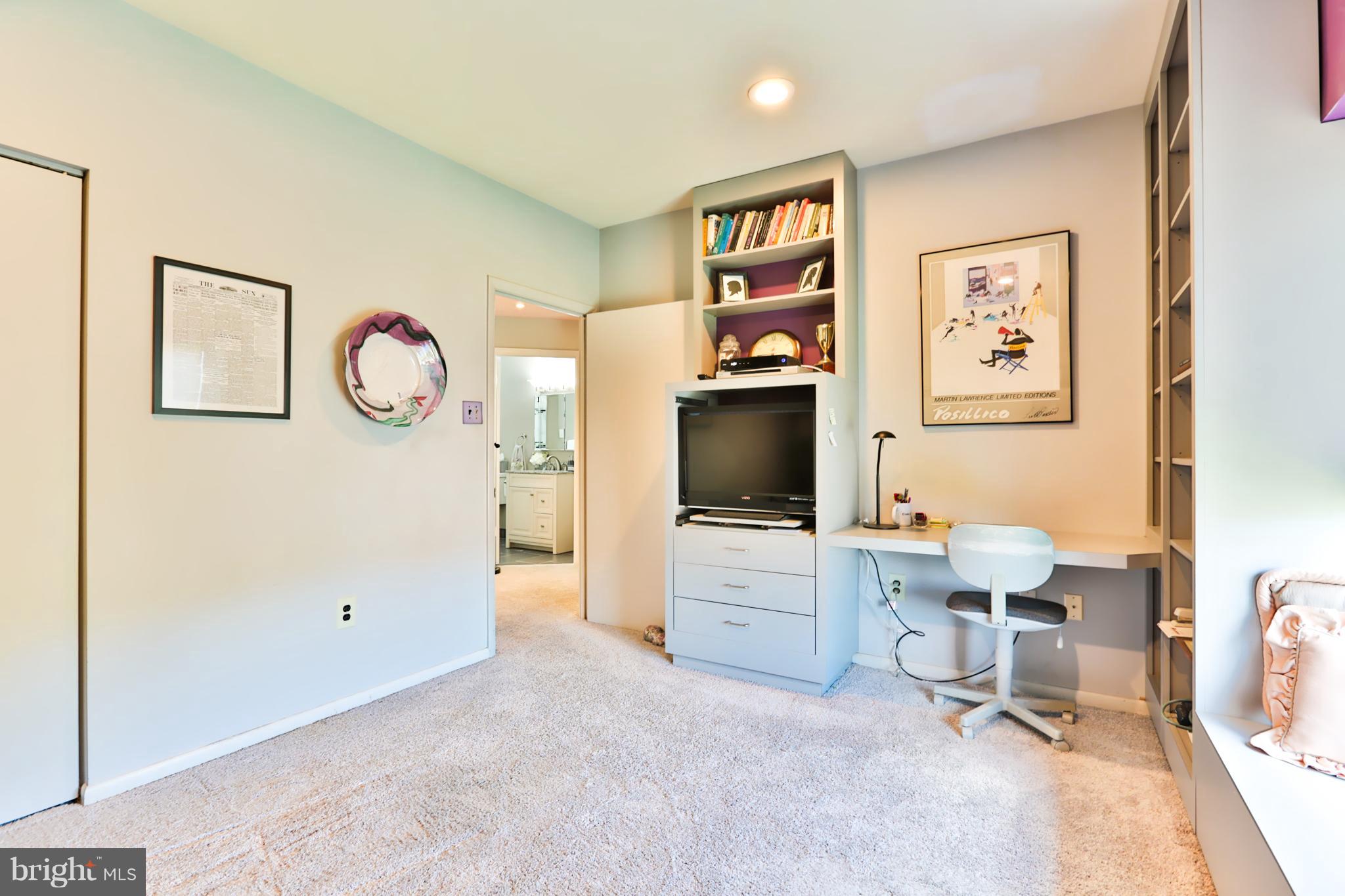 3021 Fallstaff Road, Unit 605B Baltimore, MD 21209 - Photo 19 of 22 Guest Bedroom or use for home office