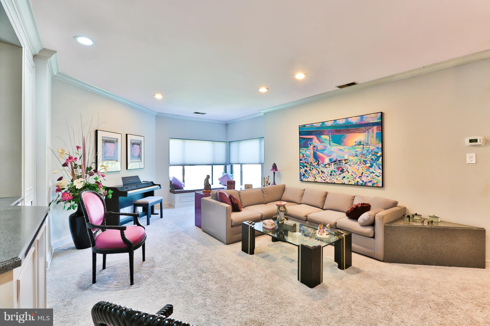 3021 Fallstaff Road, Unit 605B Baltimore, MD 21209 - Photo 5 of 22 Enough room for the whole family to get together