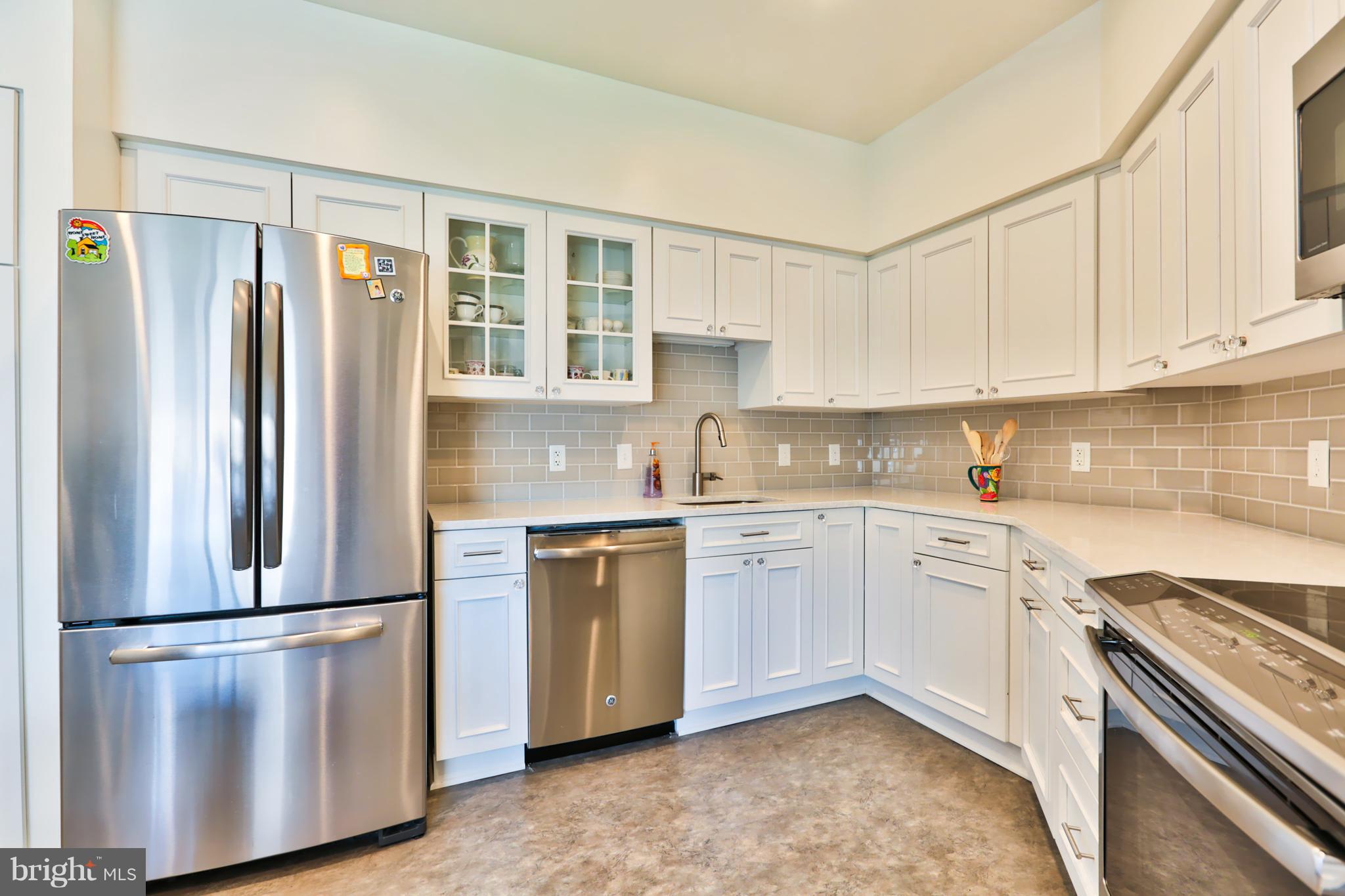 3021 Fallstaff Road, Unit 605B Baltimore, MD 21209 - Photo 7 of 22 Stainless steal appliances