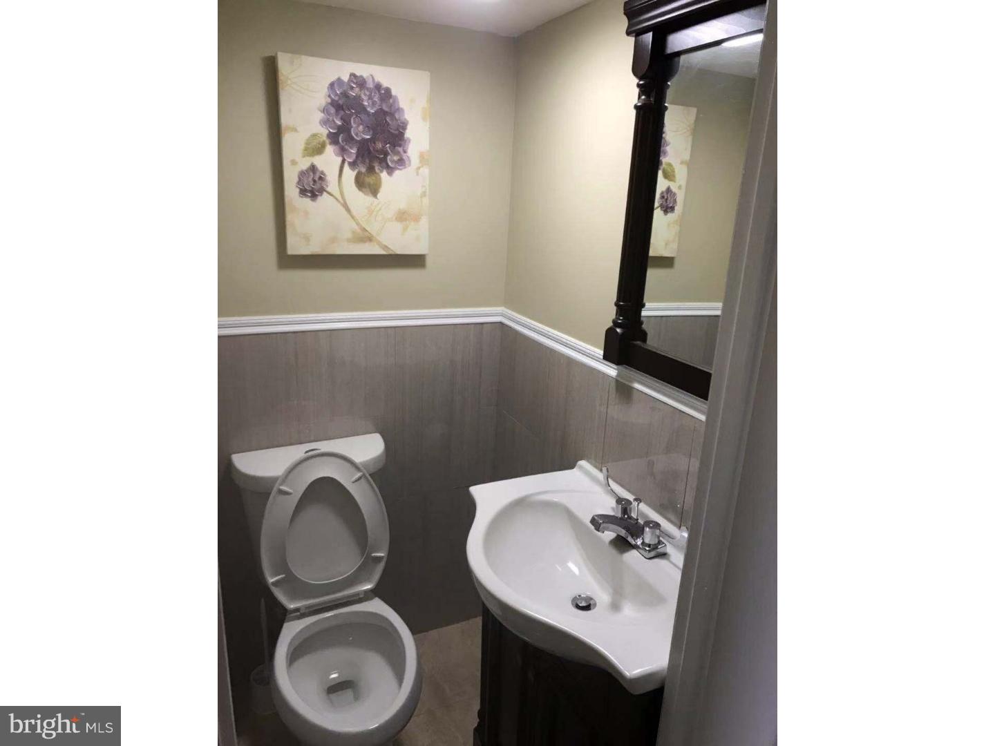 3439 Holyoke Road Philadelphia, PA 19114 - Photo 4 of 10 Gallery Image 4