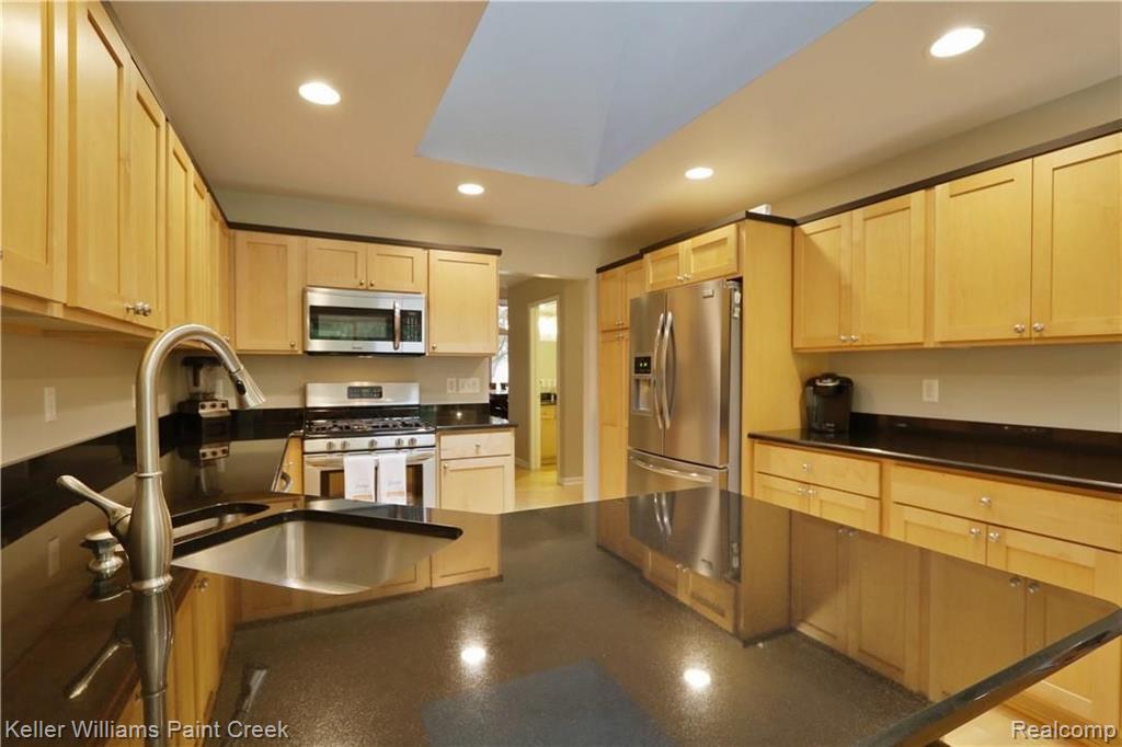 49308 Monte Road Chesterfield, MI 48047 - Photo 17 of 38