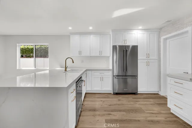 $1,499,999 | 4672 Ironwood Avenue, Seal Beach, CA 90740