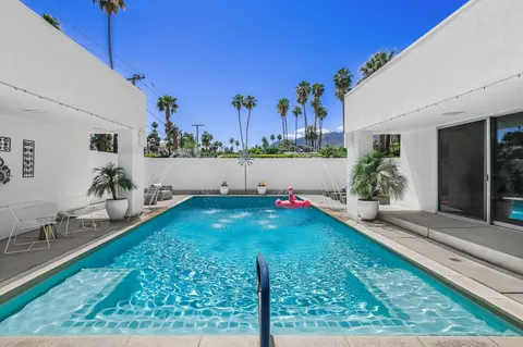 $2,200,000 | 1190 South Calle De Maria, Palm Springs, CA 92264