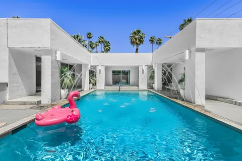 $2,200,000 | 1190 South Calle De Maria, Palm Springs, CA 92264