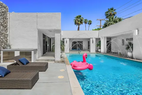 $2,200,000 | 1190 South Calle De Maria, Palm Springs, CA 92264