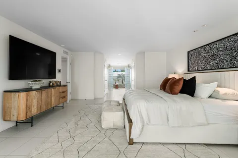 $2,200,000 | 1190 South Calle De Maria, Palm Springs, CA 92264
