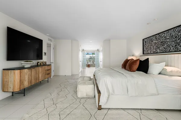 $2,200,000 | 1190 South Calle De Maria, Palm Springs, CA 92264