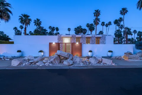 $2,200,000 | 1190 South Calle De Maria, Palm Springs, CA 92264