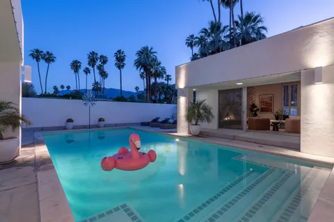 $2,200,000 | 1190 South Calle De Maria, Palm Springs, CA 92264