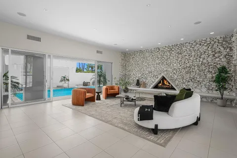 $2,200,000 | 1190 South Calle De Maria, Palm Springs, CA 92264