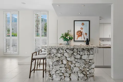 $2,200,000 | 1190 South Calle De Maria, Palm Springs, CA 92264