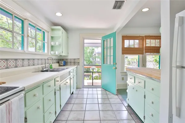 $675,000 | 708 42nd Street, Sarasota, FL 34234