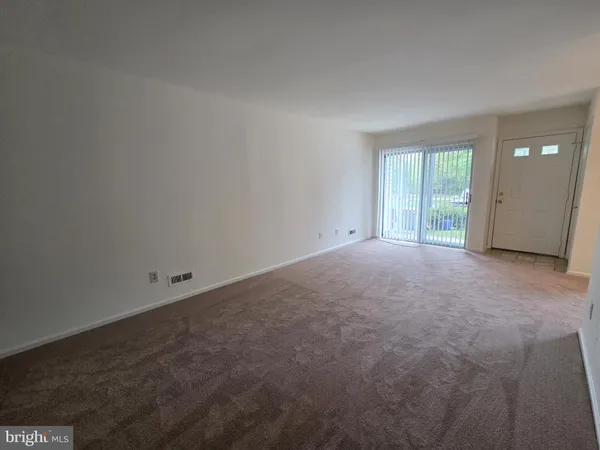 $195,000 | 202 Highland Boulevard, Unit D, New Castle, DE 19720