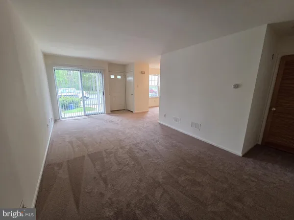 $195,000 | 202 Highland Boulevard, Unit D, New Castle, DE 19720