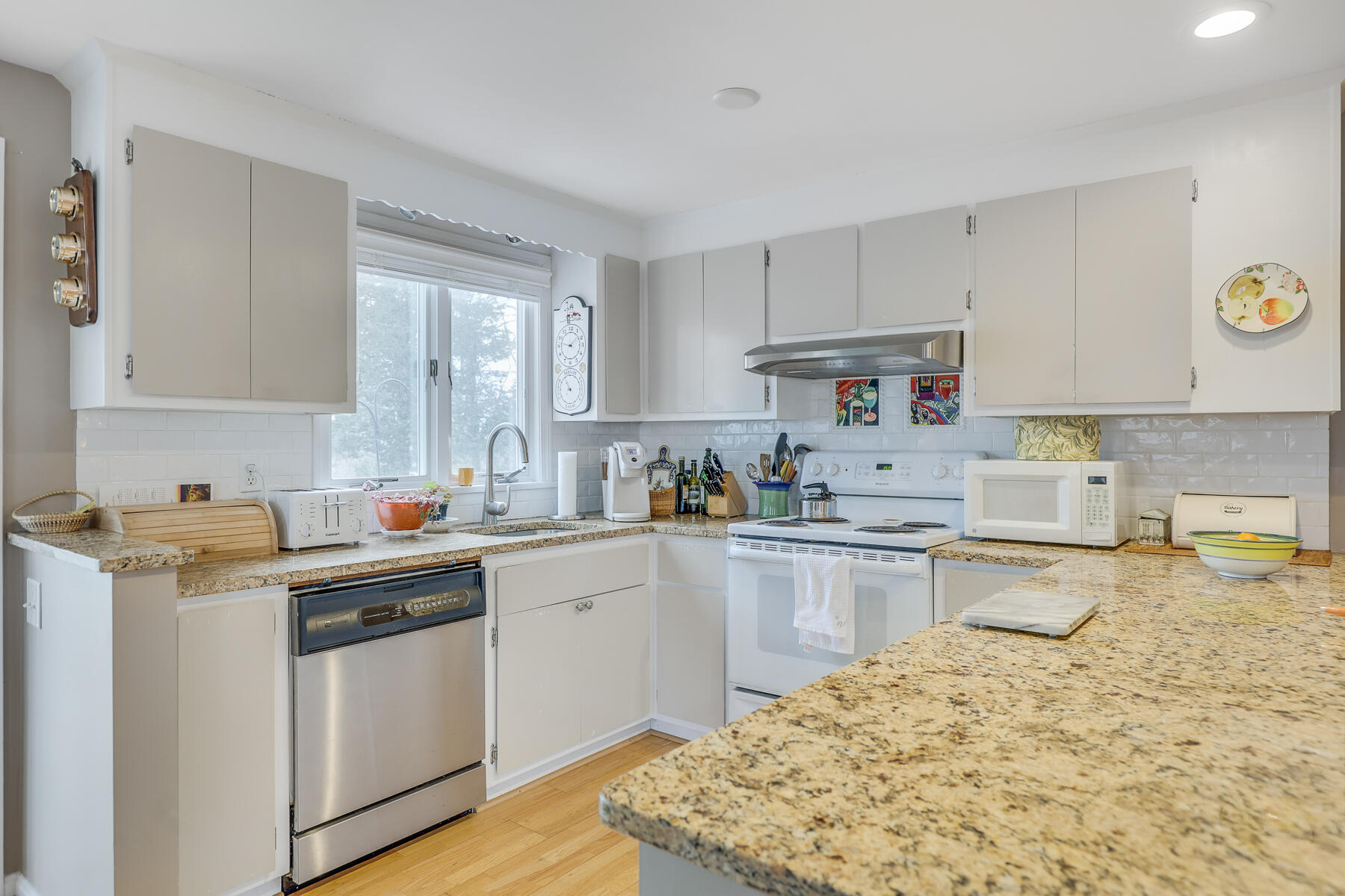 93 Depot Road, Unit 9 Chatham, MA 02633 - Photo 15 of 27 598A8974