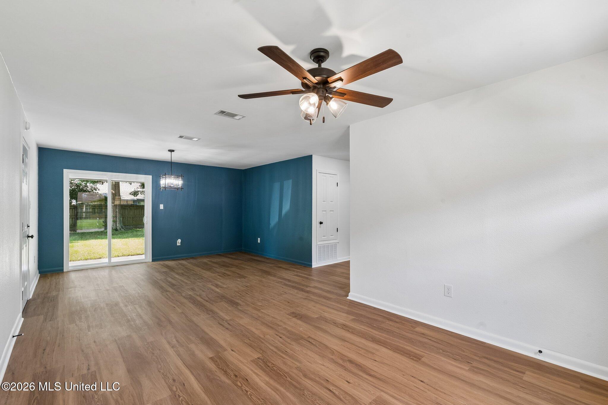 1401 Timber Lane Road Gautier, MS 39553 - Photo 5 of 15 001 7