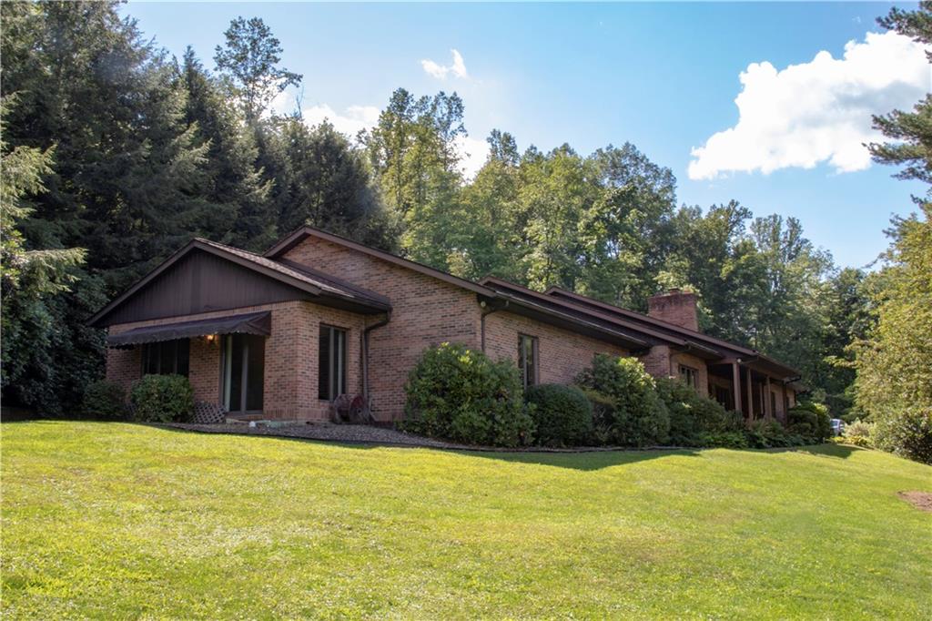 1566 Buffenmeyer Road Latrobe, PA 15650 - Photo 3 of 25 Gallery Image 3