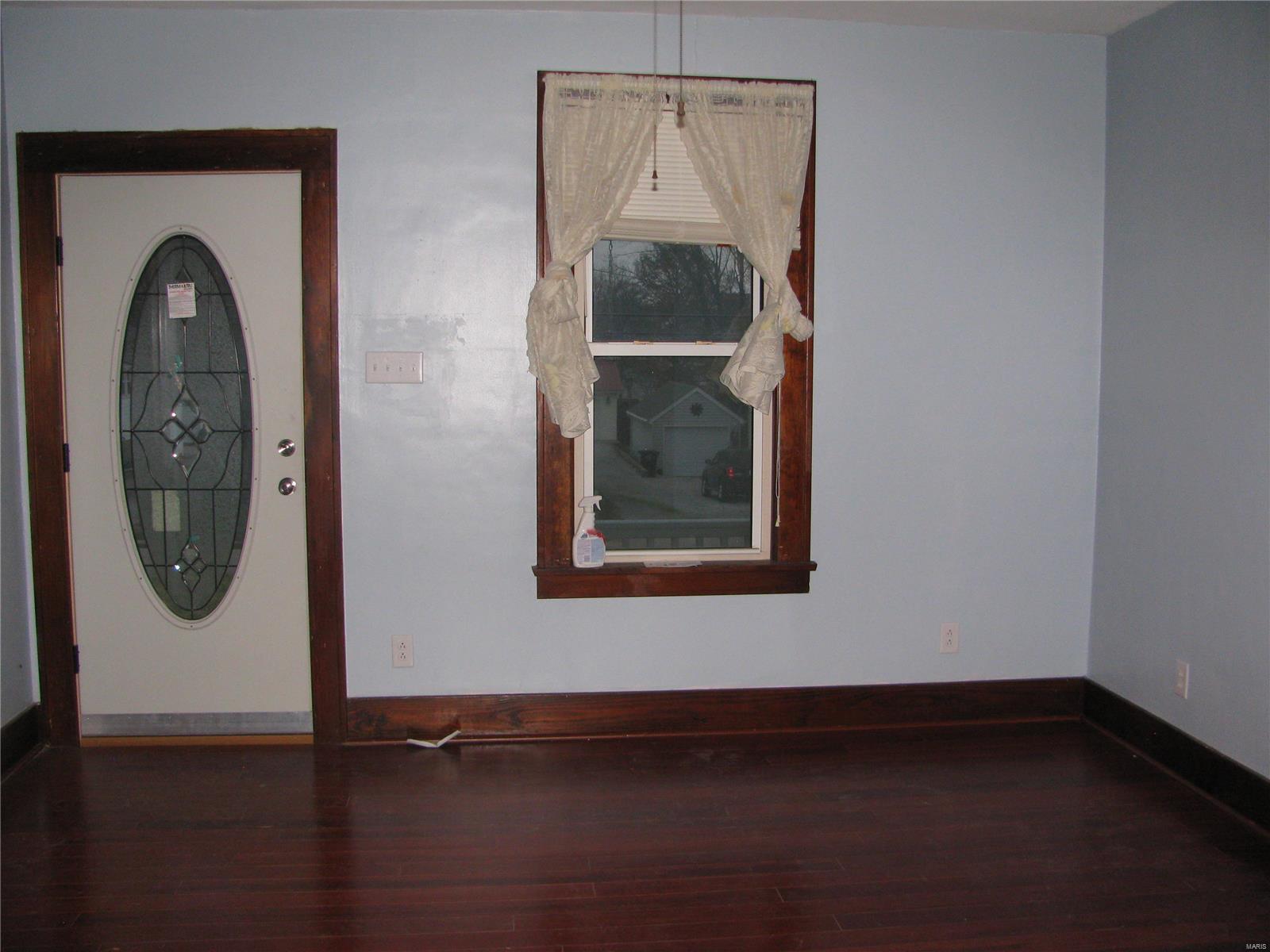 1409 Allendale Street Chester, IL 62233 - Photo 6 of 10 Gallery Image 6