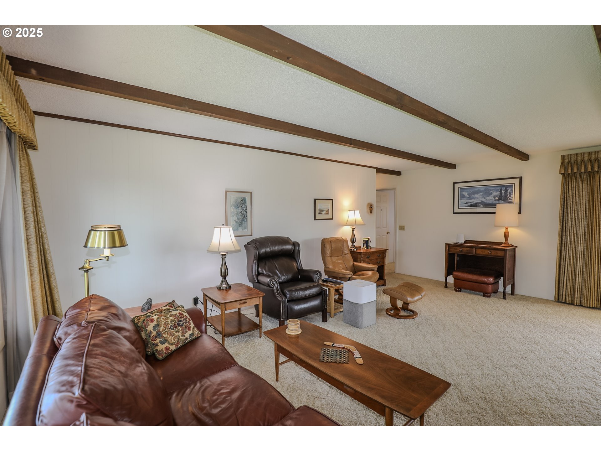 383 Little Valley Road Roseburg, OR 97471 - Photo 5 of 48