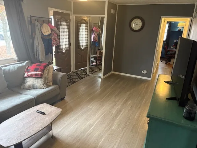 $255,000 | 1002 Plaza Drive, Joliet, IL 60435