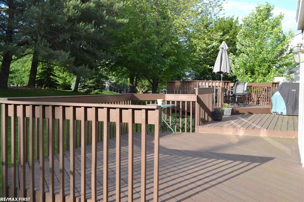 655 Whitney Drive Rochester Hills, MI 48307 - Photo 26 of 30