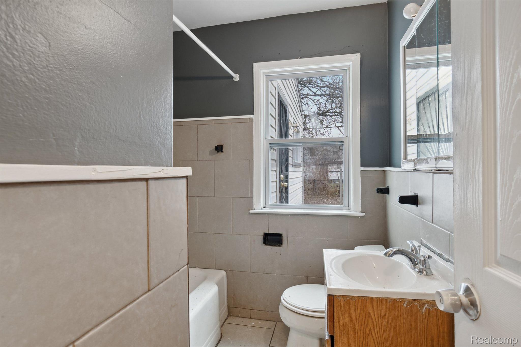 9980 Evergreen Road Detroit, MI 48228 - Photo 12 of 17 Gallery Image 12
