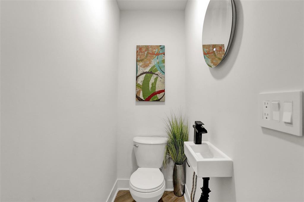 6202 Dean Road Indianapolis, IN 46220 - Photo 24 of 51 Gallery Image 24