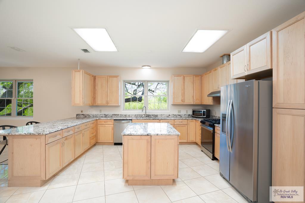 3050 Gamble Road San Benito, TX 78586 - Photo 10 of 44 Gallery Image 10
