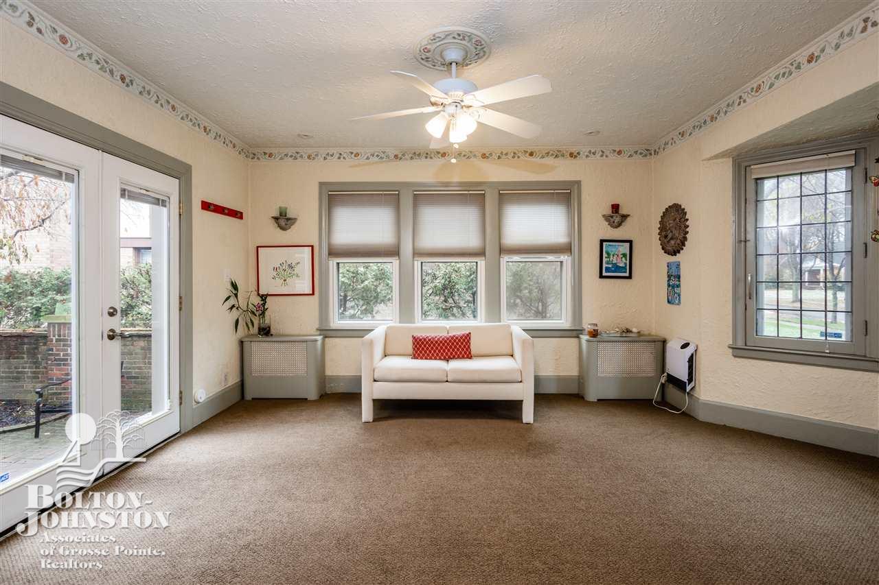 590 Barrington Road Grosse Pointe Park, MI 48230 - Photo 8 of 63