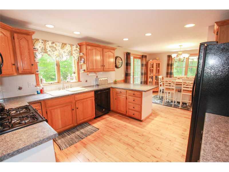 24 Old Orchard Road Gorham, ME 04038 - Photo 6 of 32 Kitchen.