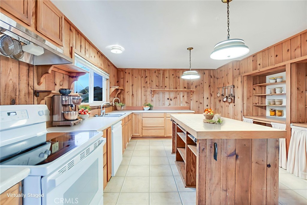 6750 Rainbow Heights Road Fallbrook, CA 92028 - Photo 17 of 64 Kitchen