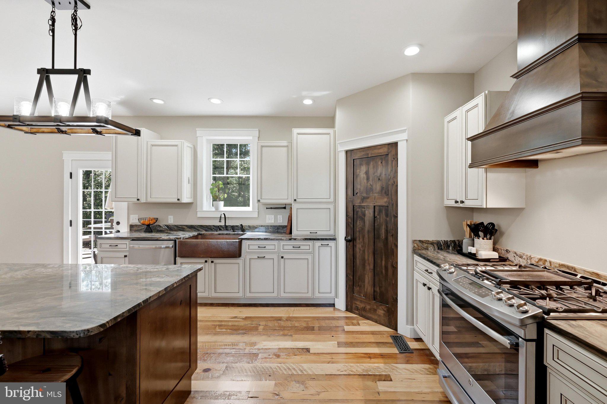 2251 Hunting Ridge Road Winchester, VA 22603 - Photo 16 of 63 Kitchen