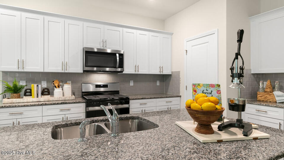 10854 Beard Way Bailey, NC 27807 - Photo 17 of 41 dr-horton-anderson-farm-booth-model-019