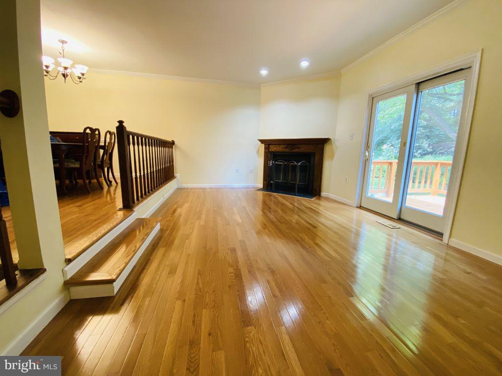 11994 Sentinel Point Court Reston, VA 20191 - Photo 3 of 29