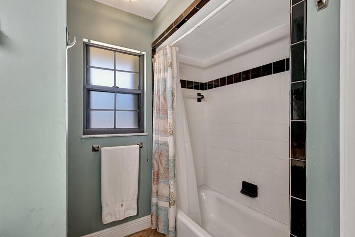137 Queens Road Fort Pierce, FL 34949 - Photo 27 of 43 27