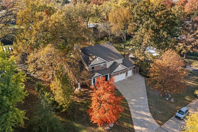 $899,000 | 827 Culloden Road, St. Louis, MO 63122