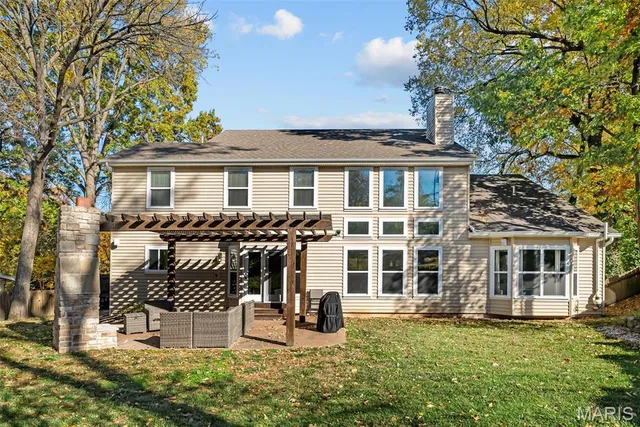 $899,000 | 827 Culloden Road, St. Louis, MO 63122