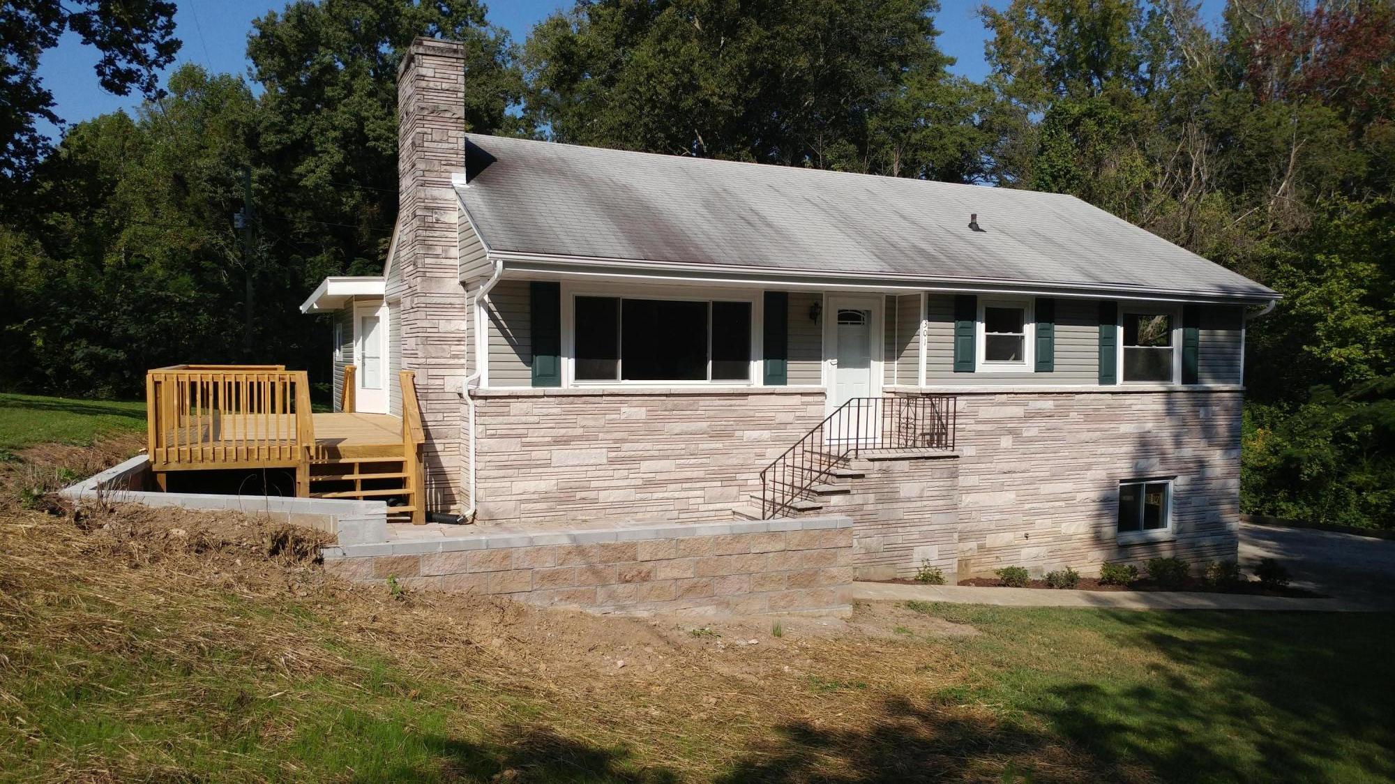 301 Maple Loop Road Knoxville, TN 37920 - Photo 1 of 20 0919171048