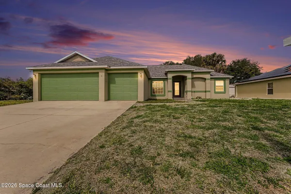 $2,100 | 2910 Emerson Drive Southeast, Palm Bay, FL 32909