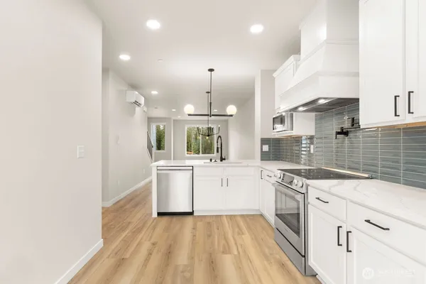 $659,990 | 16823 Alder Way, Unit G4, Lynnwood, WA 98037