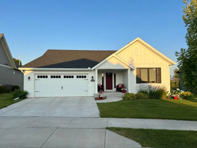 $545,000 | 1907 Erie Drive, Northfield, MN 55057