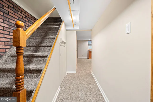 $350,000 | 3958 Rowena Drive, Philadelphia, PA 19114