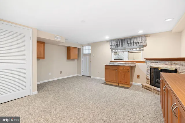 $350,000 | 3958 Rowena Drive, Philadelphia, PA 19114