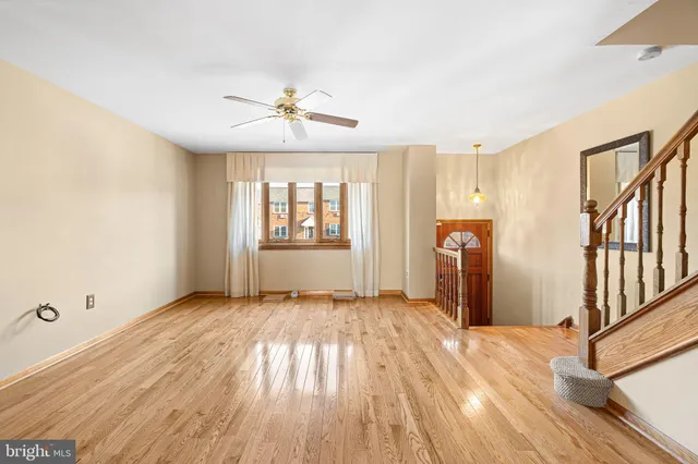 $350,000 | 3958 Rowena Drive, Philadelphia, PA 19114