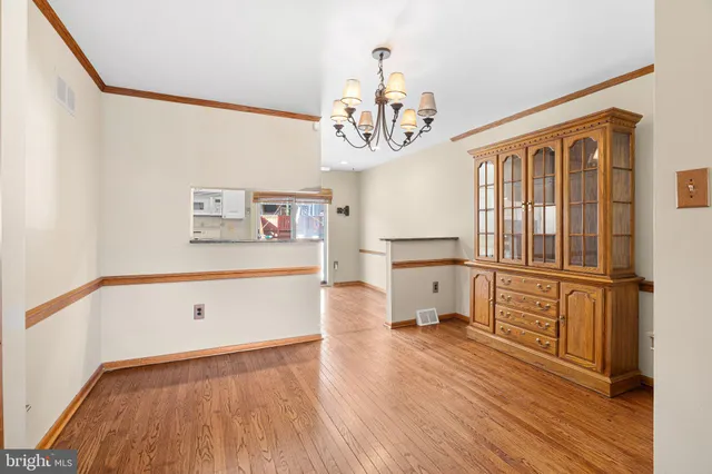 $350,000 | 3958 Rowena Drive, Philadelphia, PA 19114