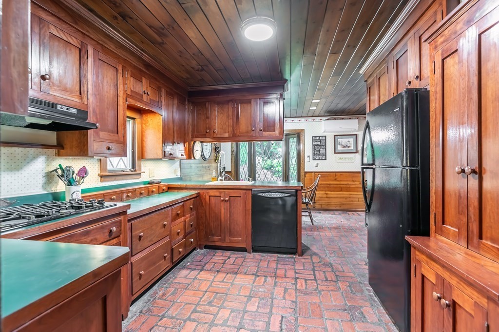 200 Waverly Road North Andover, MA 01845 - Photo 12 of 28 Gallery Image 12