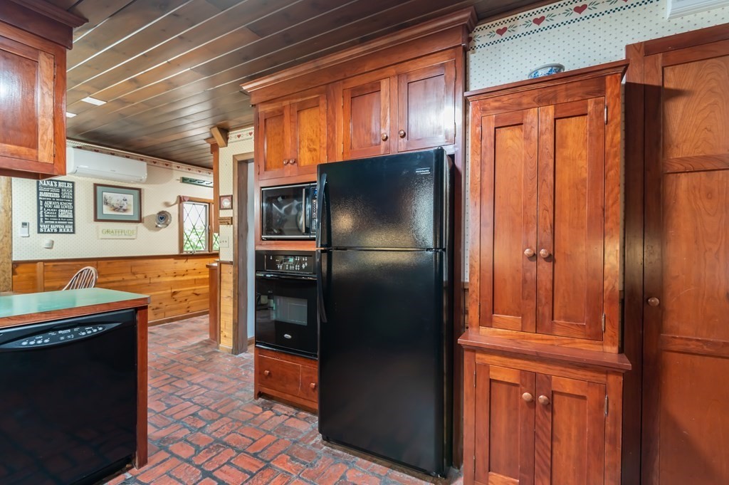 200 Waverly Road North Andover, MA 01845 - Photo 17 of 28 Gallery Image 17